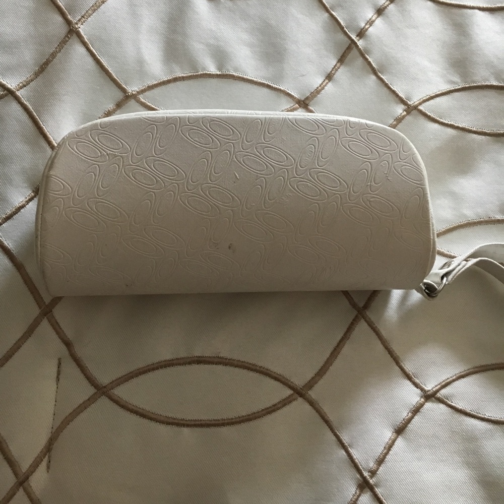 Oakley sunglasses case and bag