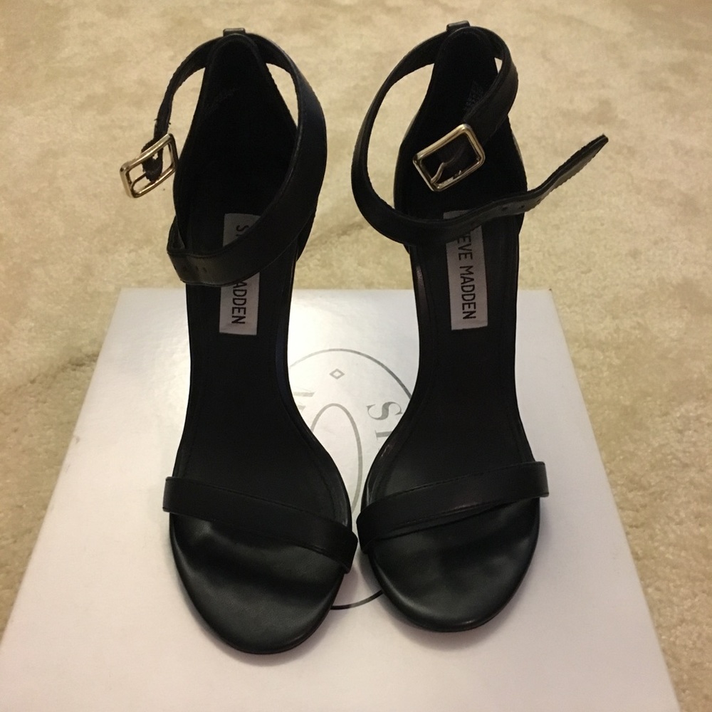Steve Madden black heels