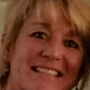 Meet your Posher, Lorie