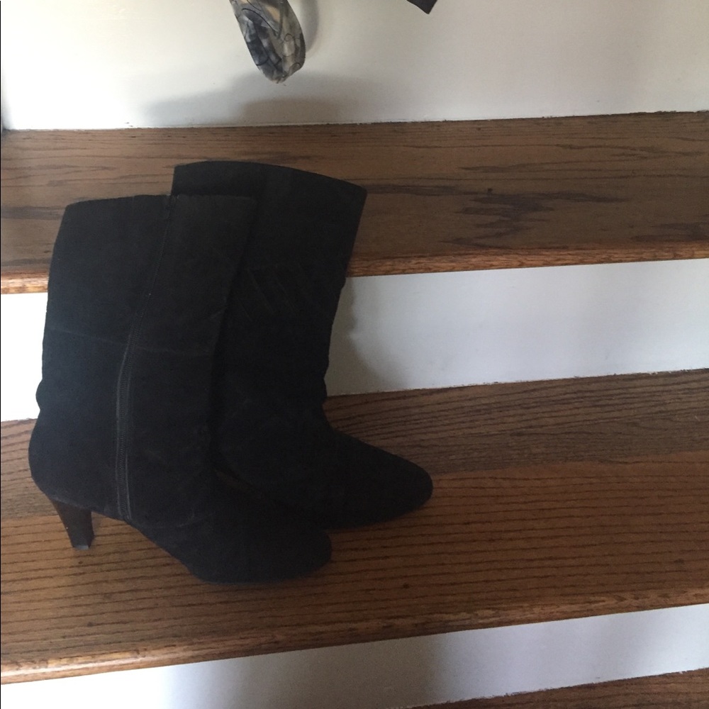 Black shade boot