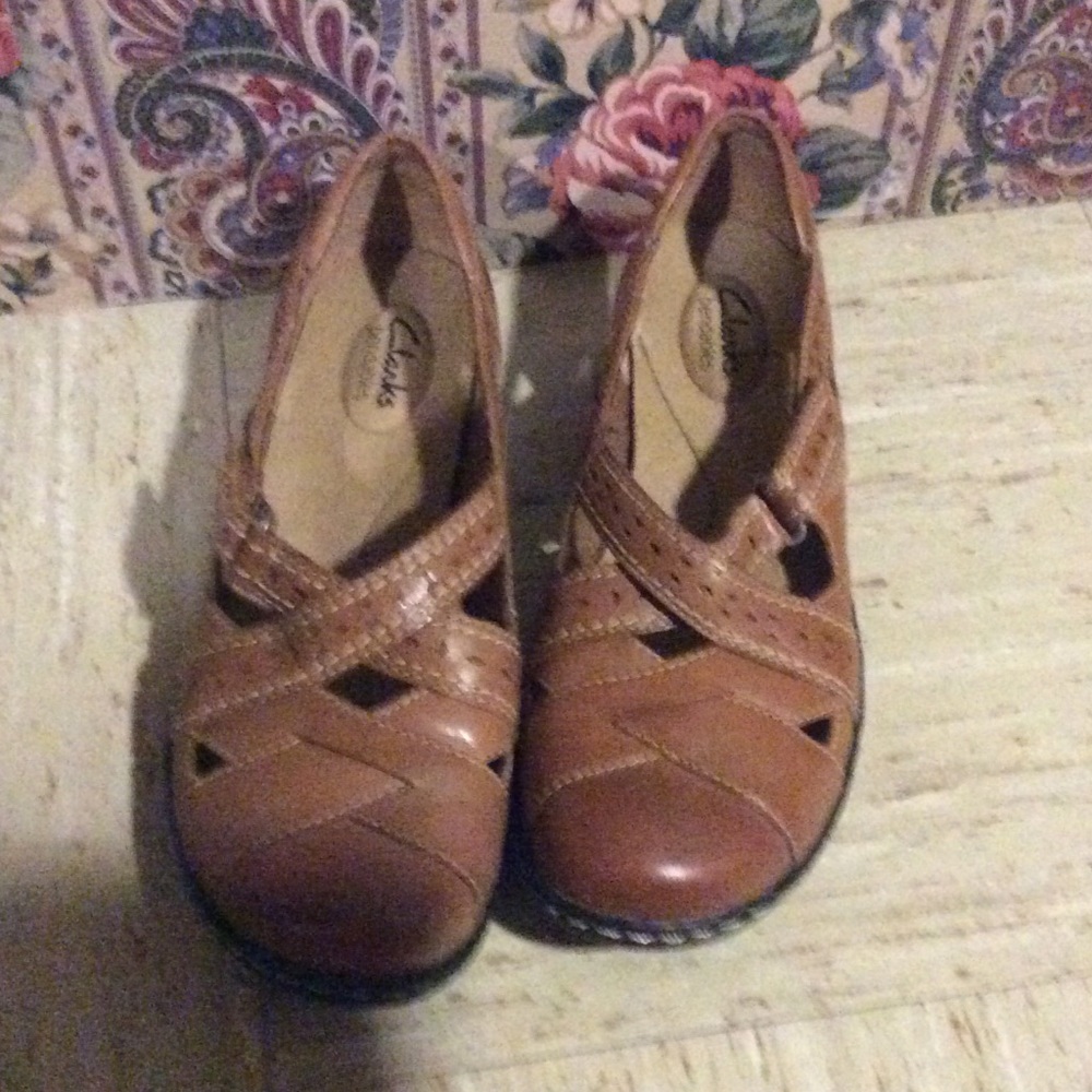 Clarks Camel Loafer Style Shoe