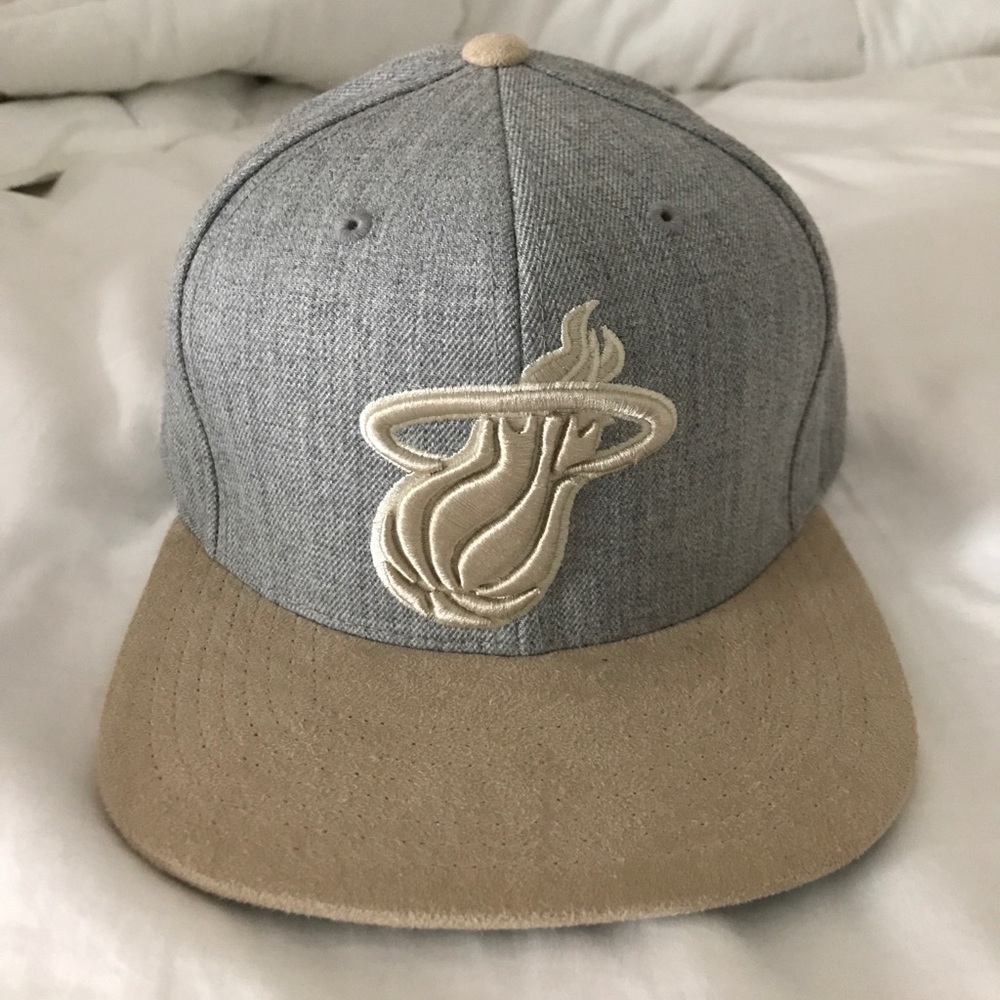 Miami Heat Mitchell & Ness Strapback Hat