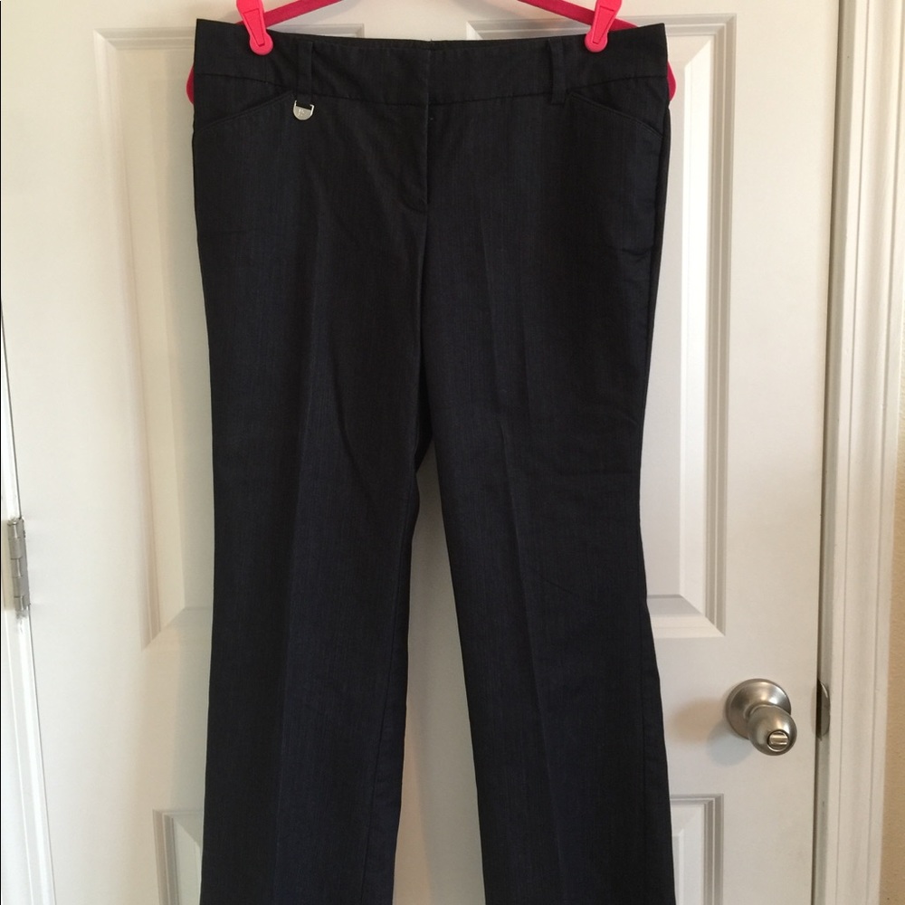 NY&Co. 7th Avenue Straight Leg Trouser Black 12P