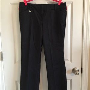 NY&Co. 7th Avenue Straight Leg Trouser Black 12P