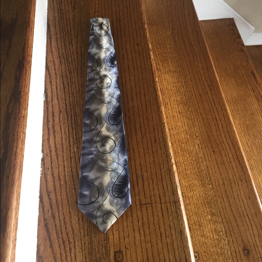 Men's tie
