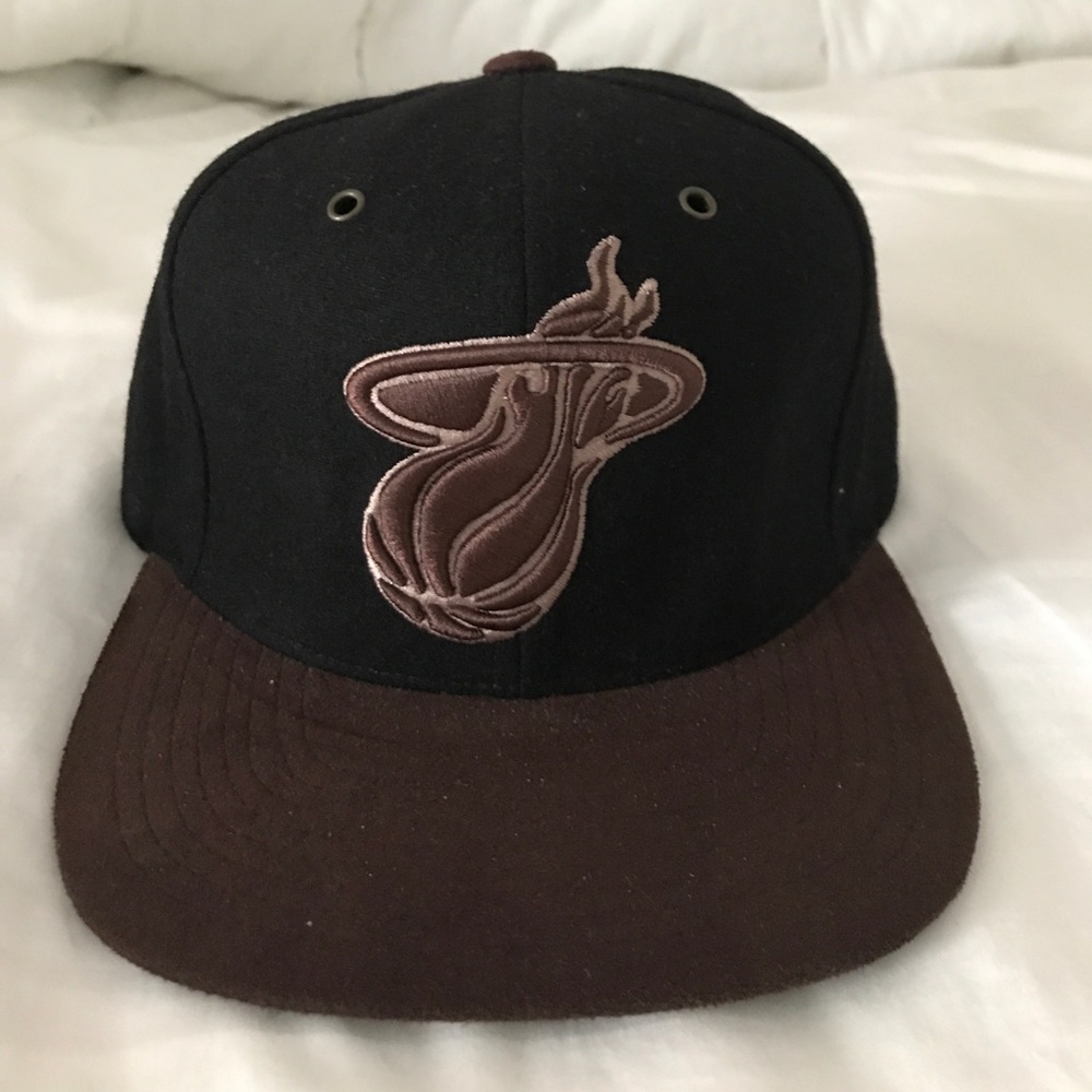 Miami Heat Mitchell & Ness Strapback Hat