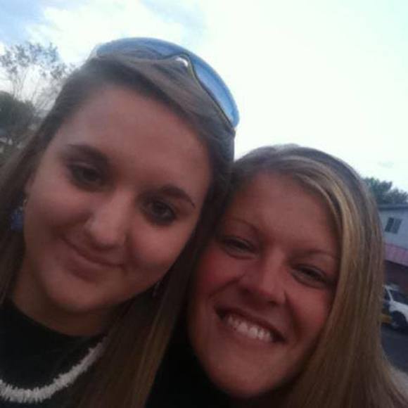 Meet your Posher, Holly - Picture 1 of 1