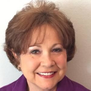 Meet your Posher, Roxana