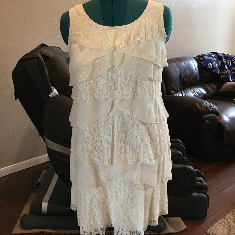 Style Company fully lined pullover dress