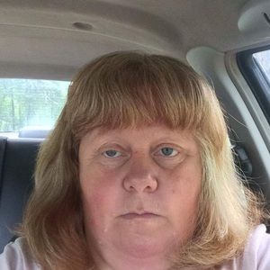 Meet your Posher, Connie