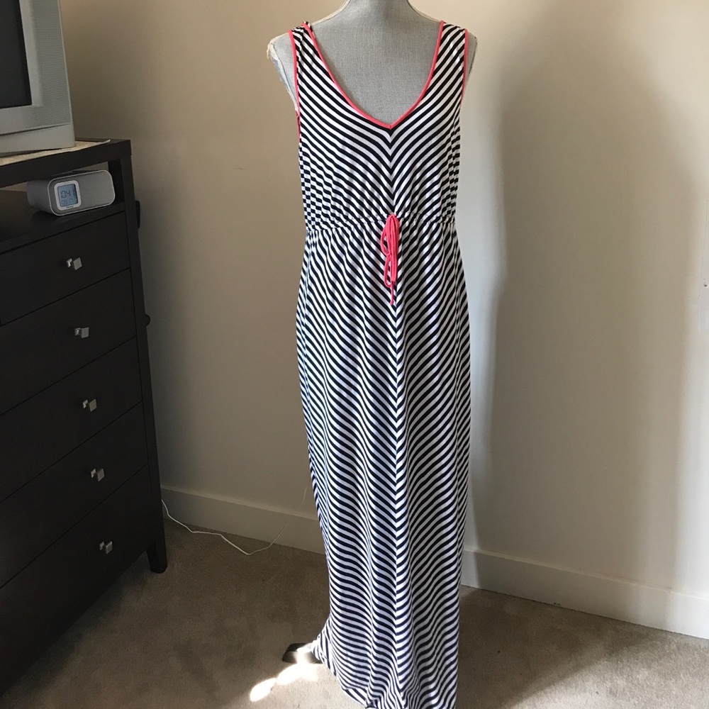 Black and white pink trimmed maxi dress