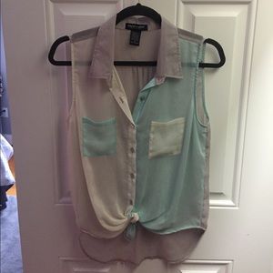 Cute top - size M