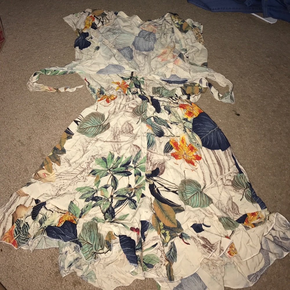 One Piece Size L, But Can Fit A M