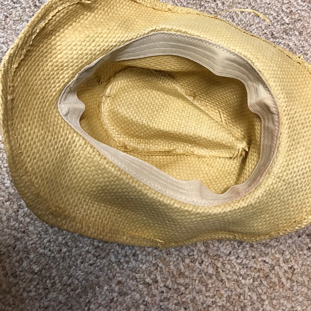 Beach hat - Picture 2 of 3