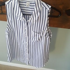 NWOT Old Navy Button Up