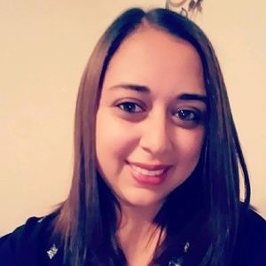 Meet your Posher, Cecilia