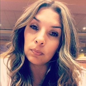 Meet your Posher, Sally