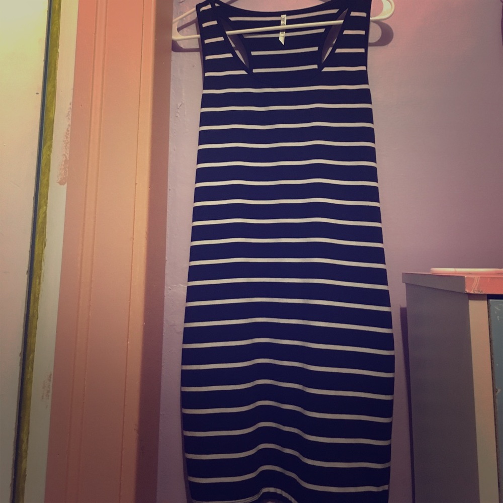 Silhouette dress