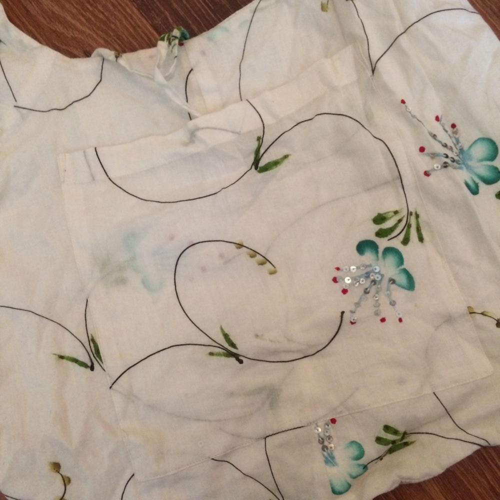 Crossbody - Picture 2 of 6