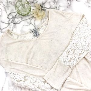 Long sleeve Flower lace top