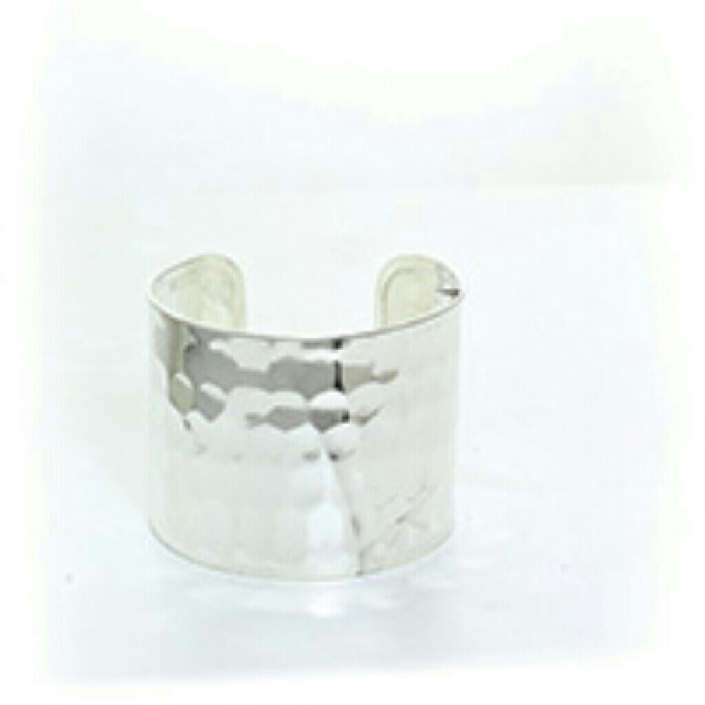 Multiple cuff bracelets - Picture 7 of 7