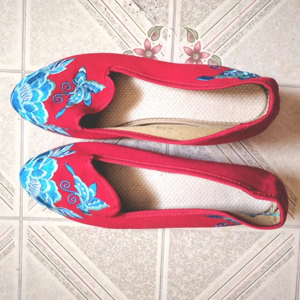 Women's Chinese embroidery rubber sole Flats
