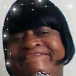 Meet your Posher, Dina davis
