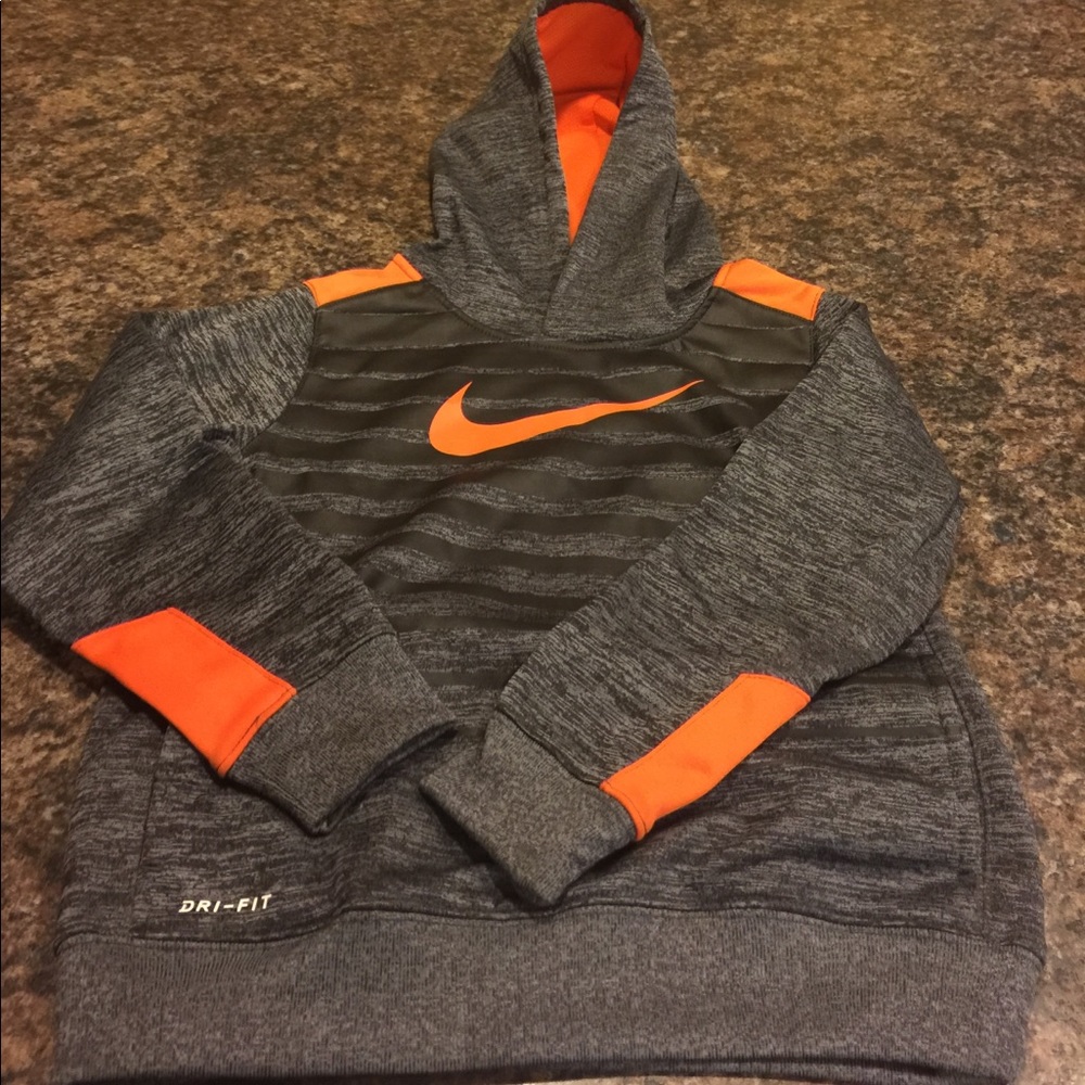 Nike dri fit hoodie