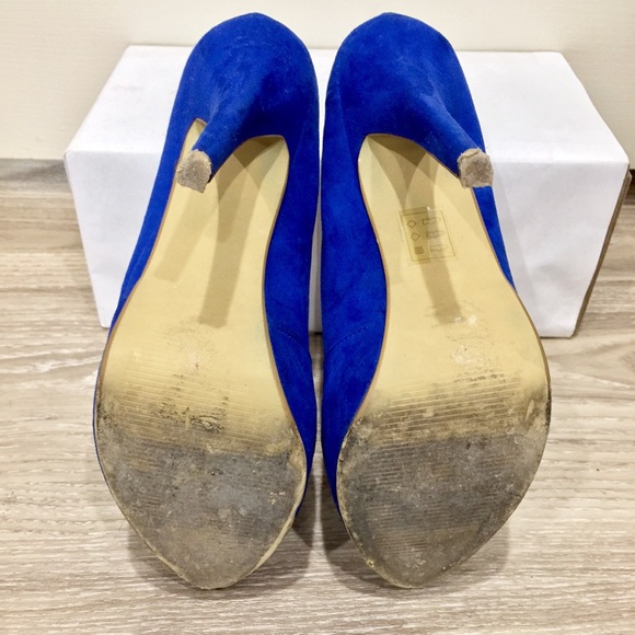 Dune suedelike peep toe court shoe - Picture 5 of 5