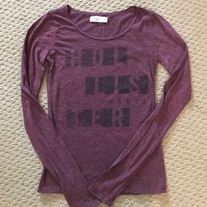 Hollister Graphic Tee