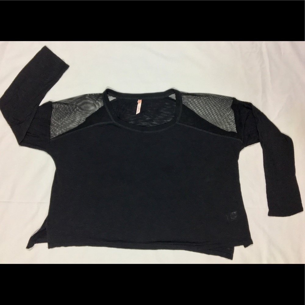 Sweewe Paris long sleeve Mesh Shoulder Top Sz M/L