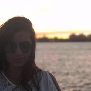 Meet your Posher, Alexandra