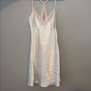 Linea Donatella "Mrs" robe and nightie