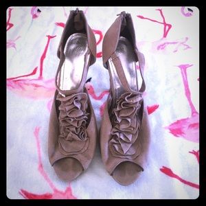 H&M nude suede peep toe pumps