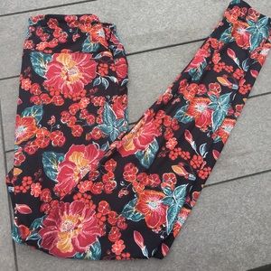 EUC! Floral leggings