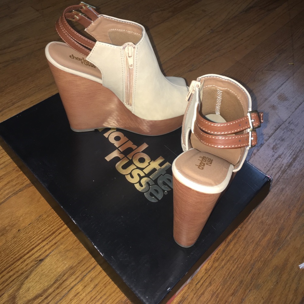 Super cute wedge heels