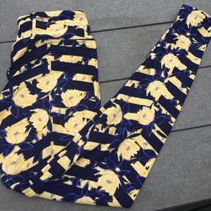 NEW! Lularoe floral leggings
