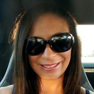 Meet your Posher, Dana