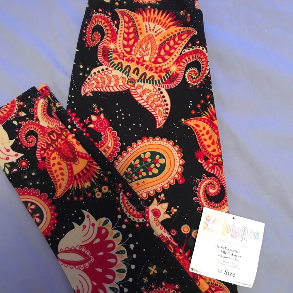 BNWT LULAROE VINTAGE PAISLEY OS UNICORN!!!