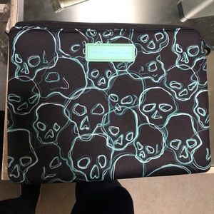 Marc by Marc Jacobs neoprene tech case