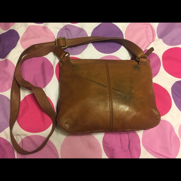 Clearance 🛍 Brown fossil crossbody. - Picture 2 of 5