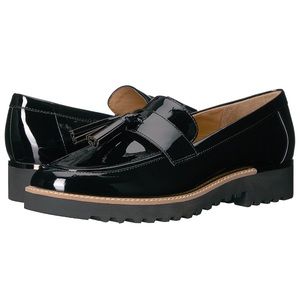 BRAND NEW Franco Sarto Tassle Loafer