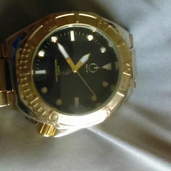 A bundle of watches - Picture 3 of 4