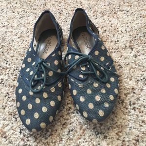 Blue (almost navy) flats with cream polka-dots