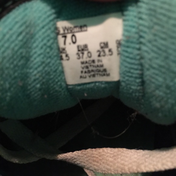 Women's gray, white, & teal vans - Picture 4 of 4