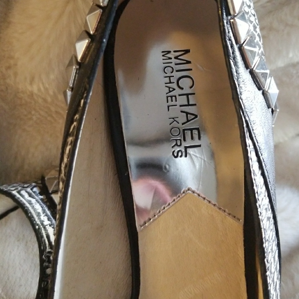 Michael KORS - Picture 2 of 4