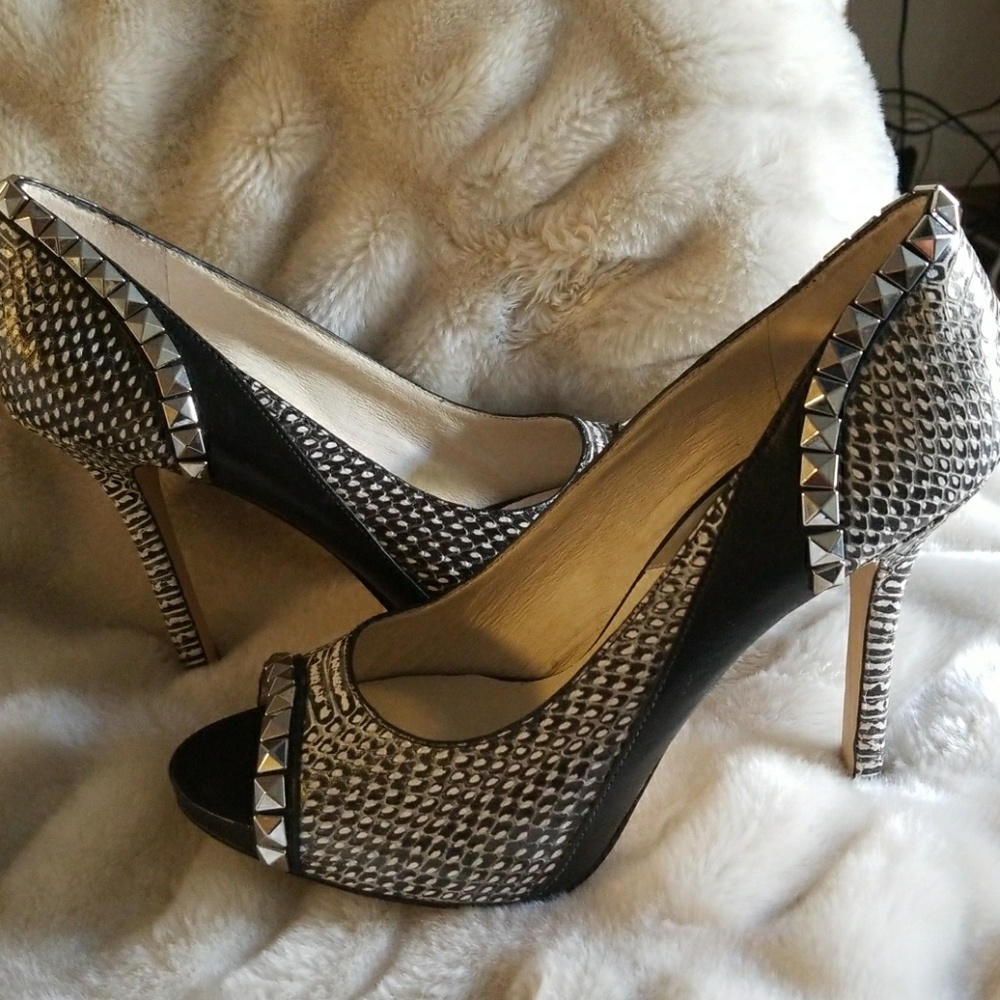 Michael KORS - Picture 3 of 4