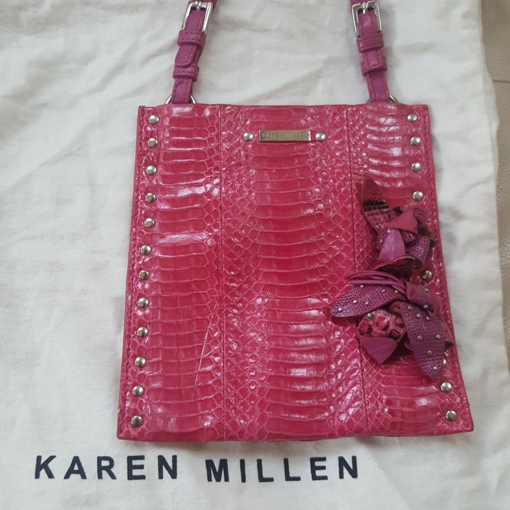 Artsy KM pink snake pattern flower purse leather