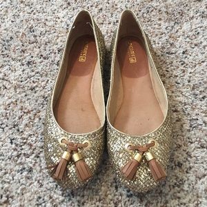 Gold glittery Sperry flats