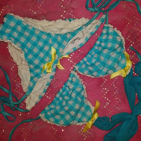 I.S.O BEACH BUNNY Cali Dreaming Set Large or XL. - Picture 1 of 2